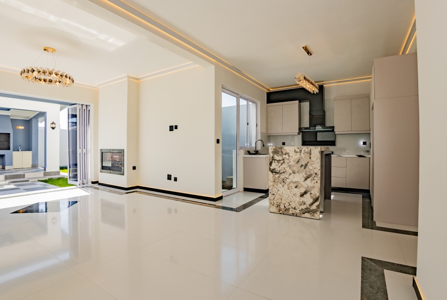 4 Bedroom Property for Sale in Sandown Western Cape